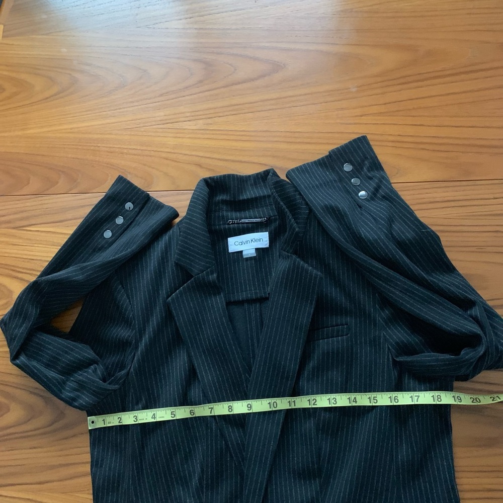 NWT Calvin Klein Women's Black Pinstripe Blazer Jacket - Picture 14 of 16